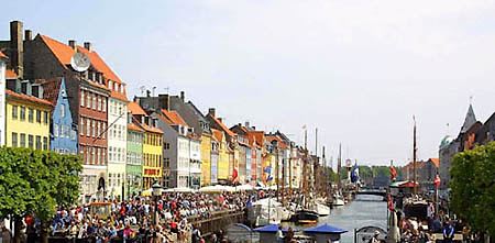 http://www.welcome-to-my-copenhagen.com/images/copenhagen_denmark_nyhavn_head.jpg