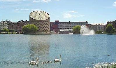 http://www.welcome-to-my-copenhagen.com/images/copenhagen_denmark_the_lakes.jpg