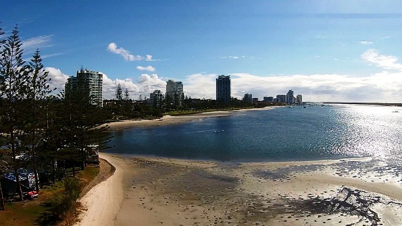 Loders15.jpg - Drone view of the caravan park and the mouth of Loders Creek.