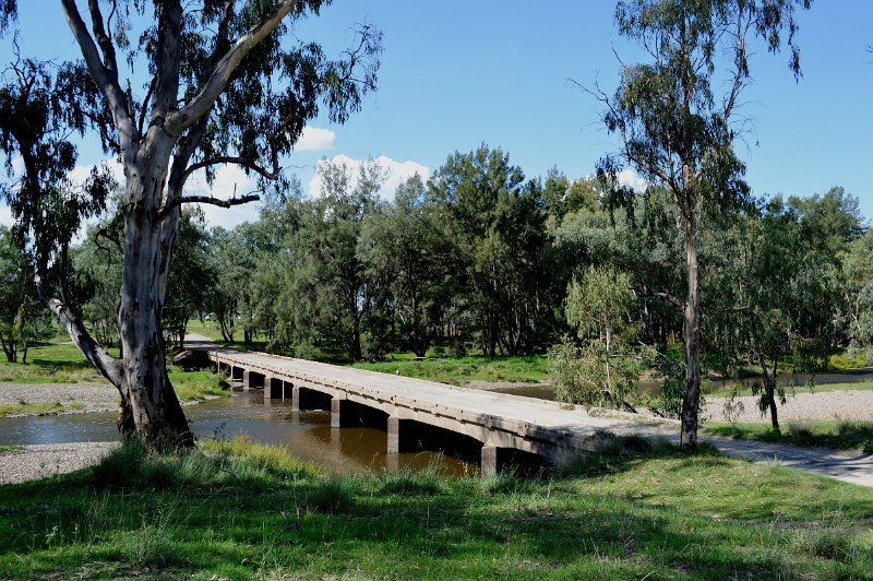 DSC_0089.JPG - Texas, Dumaresq River old highway crossing