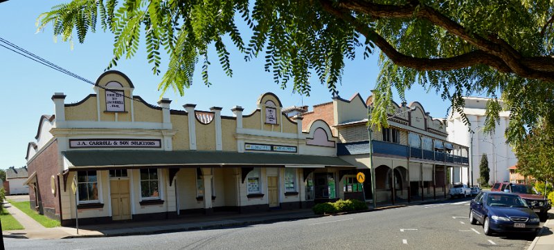06KingaroyPan01.JPG - Kingaroy; Carrol's stores and Carrolee hotel