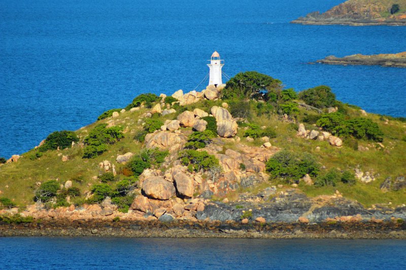 DSC_0027.JPG - North Head island lighthouse