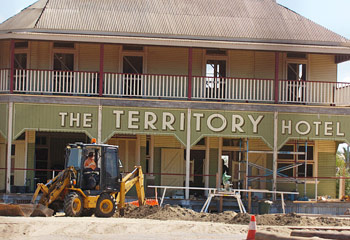 Grandview.jpg - Bowen town centre - the Grandview Hotel renamed for the movie