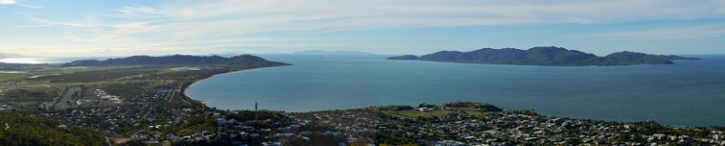 05TvillePan08.JPG - Townsville; and Magnetic Island views from Castle Hill 