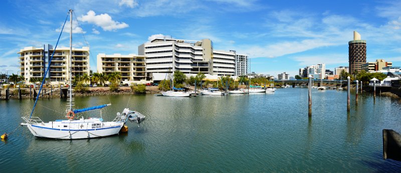 06TvillePan04.JPG - Townsville; Ross Creek