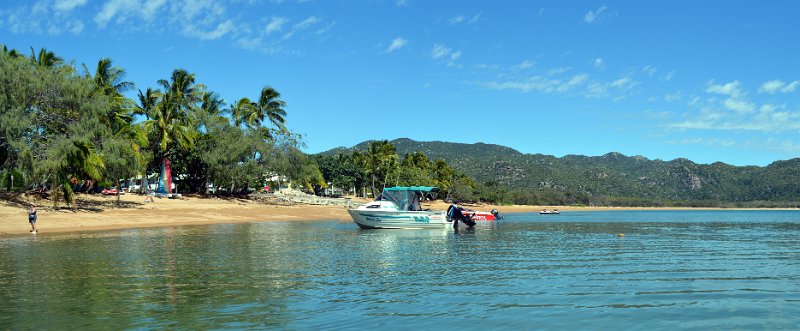 08TvillePan04.JPG - Townsville; Magnetic Island trip - Horseshoe Bay