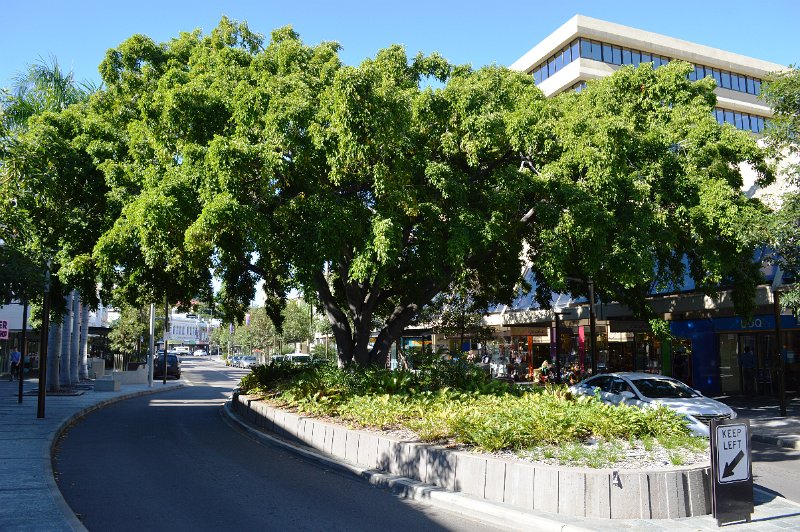 DSC_0002A.JPG - Townsville centre