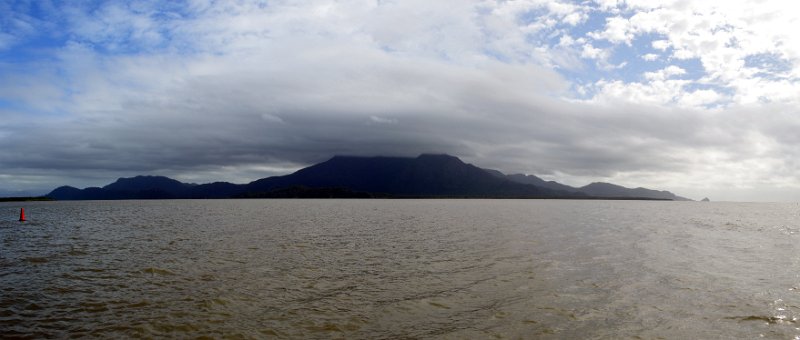 16LucindaPan05.JPG - Lucinda, boating near Hinchinbrook Island