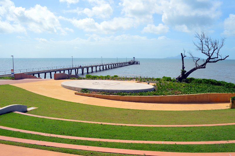 DSC_0049.JPG - Cardwell jetty