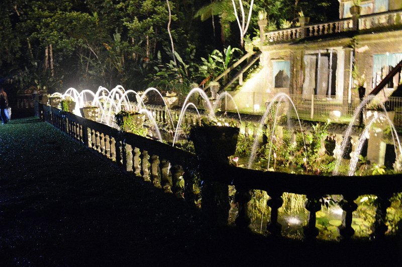 DSC_0147.JPG - Paronella Park lit up at night
