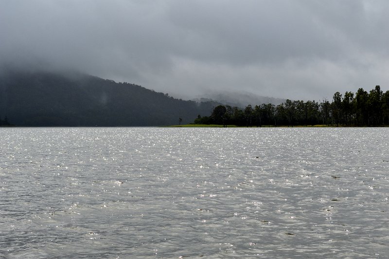 DSC_0016.JPG - At Tinaroo - Lake Tinaroo