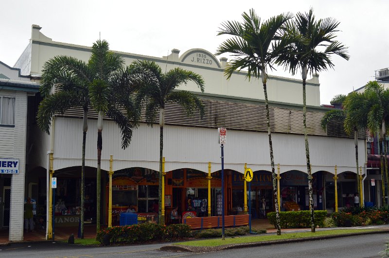 DSC_0023.JPG - Innisfail town centre