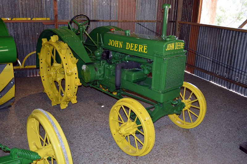DSC_0385.JPG - Herberton Historic Village - John Deere Tractor Shed