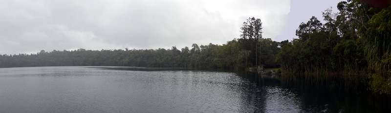25MareebaPan03.JPG - Atherton Tablelands - The Crater Lakes NP - Lake Eacham