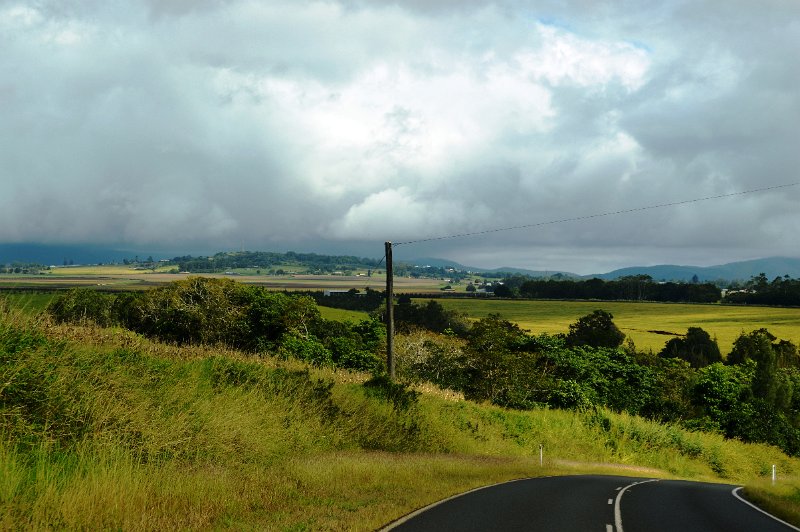 DSC_0037.JPG - Atherton Tablelands - approaching Mareeba, the biggest town on the Tablelands