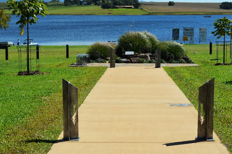 DSC_0087.JPG - Atherton Tablelands - Yungaburra, Afghanistan Avenue of Honour