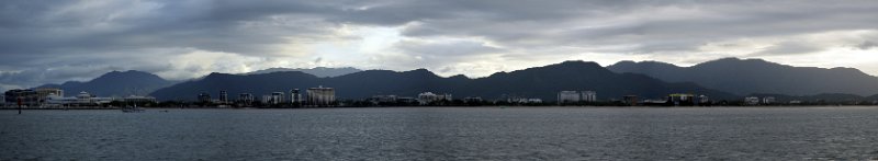 30CairnsReefPan07.JPG - Moore Reef, back to Cairns