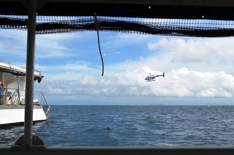 DSC_0142.JPG - Moore Reef - chopper flight