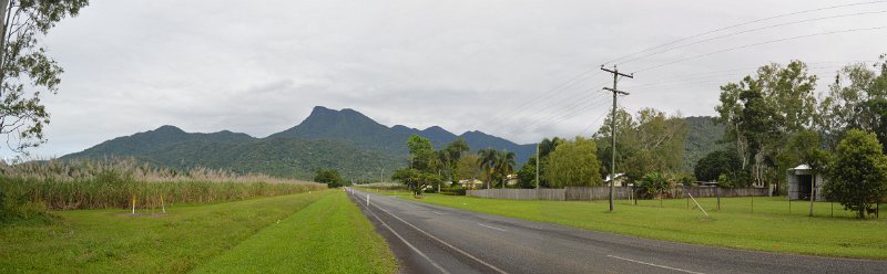 02DaintreePanorama02.JPG - Mossman Gorge