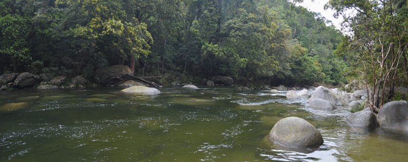 02DaintreePanorama04.JPG - Mossman Gorge