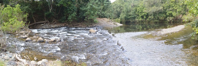 02DaintreePanorama14.JPG - Daintree Coast - On the Bloomfield Track