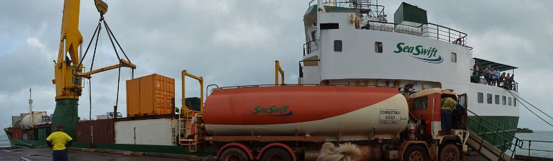 06CapeYorkPano02.JPG - Seisia wharf ready for our trip to Thursday Island