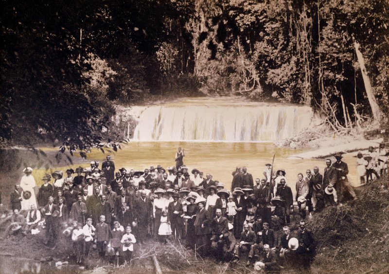 DSC_0040.JPG - Atherton Tablelands - Malanda Falls 1911