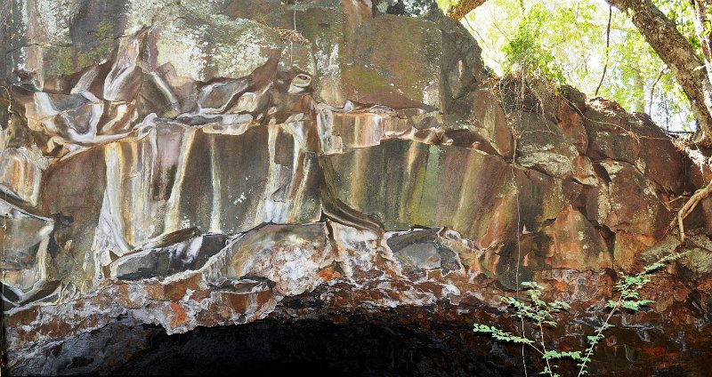 16UndaraPan07.JPG - Undara - Archway Lava Tube
