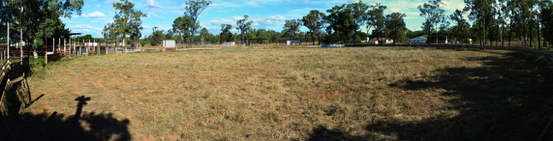 17GvalePan05.JPG - Showgrounds beside the Greenvale caravan park