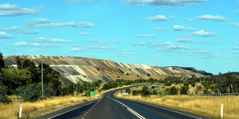 DSC_0017.JPG - Clermont Coal mine tailings