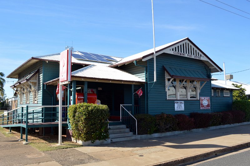 DSC_0025a.JPG - Clermont Post Office (for sale)