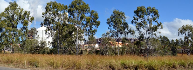 26GstonePan02.JPG - Gladstone - Alumina plant