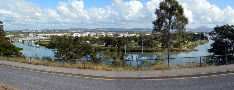 26GstonePan14.JPG - Gladstone harbour