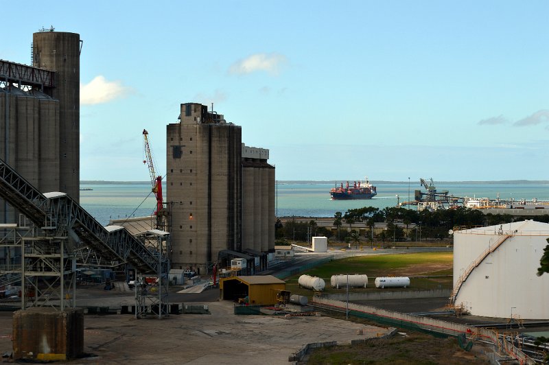 DSC_0247.JPG - Gladstone harbour