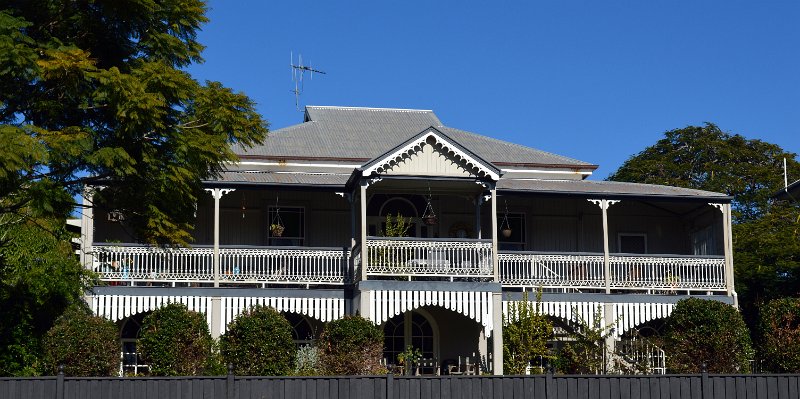 DSC_0350.JPG - Maryborough - early riverfront home