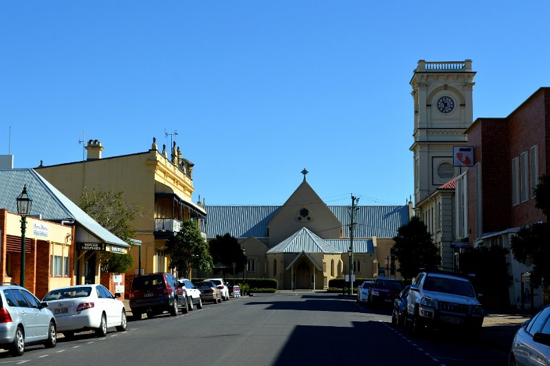 DSC_0393.JPG - Maryborough - Post Office (1866), St Mary's and the Chruch Museum, Post Office Hotel (1889)