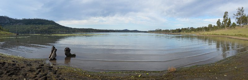 01MaroonPan06.JPG - Lake Maroon panorama