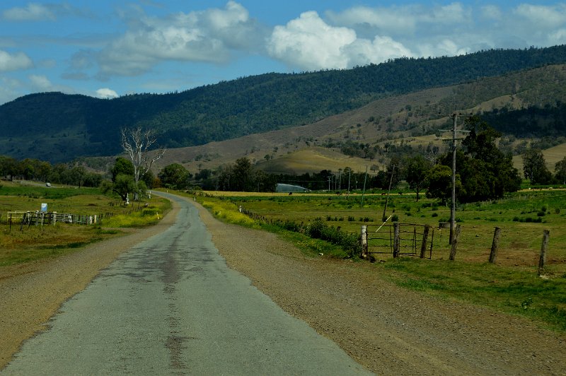 DSC_0027.JPG - Lions Road starting near Rathdowney