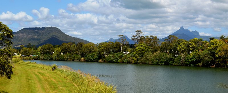 07MbaPan01.JPG - Murwillumbah heritage walk - Tweed river and Mt Warning