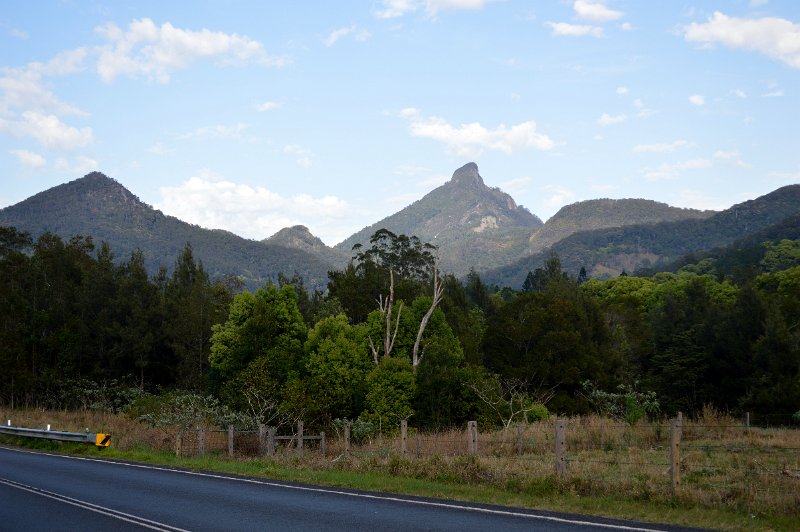 DSC_0013.JPG - Wollumbin Mount Warning is an obvious landmark wherever you are in the Tweed Valley