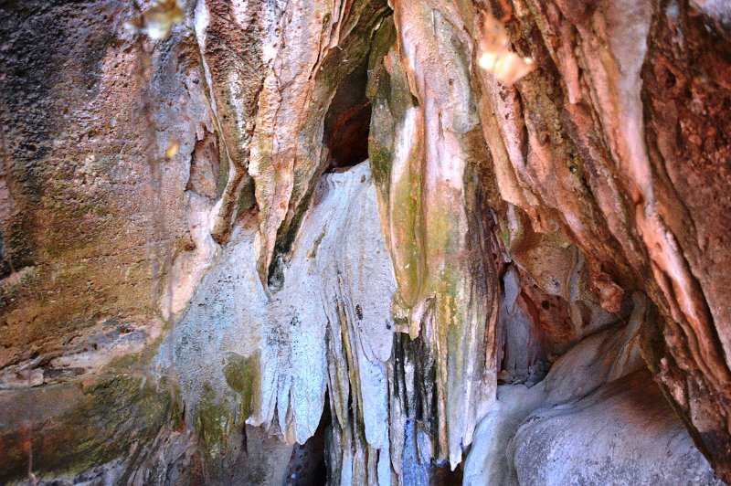Cutta Cutta Caves