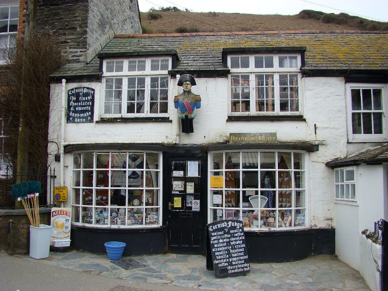 DSC01010.JPG - Port Isaac - the pharmacy