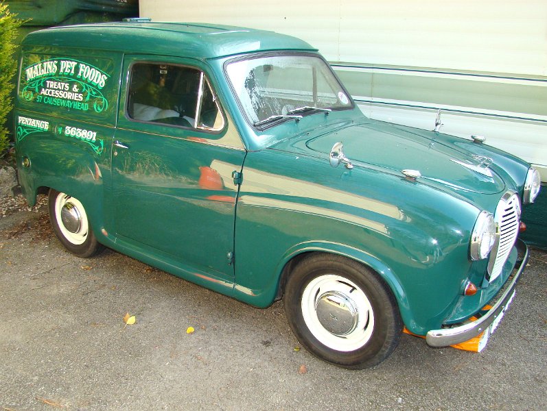 DSC01206.JPG - Austin A30 van