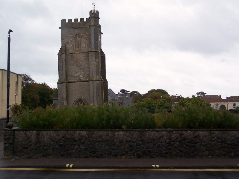 100_9806.JPG - Burnham-on-Sea, leaning Church