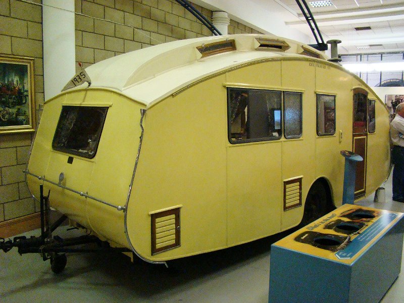 DSC01983.JPG - Heritage Motor Museum 1935 Caravan