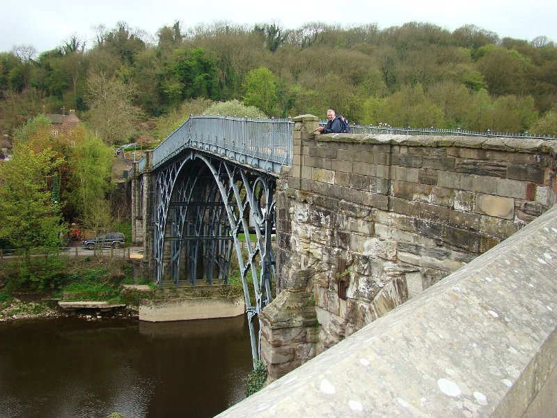 DSC02085.JPG - Iron Bridge at Iron Bridge