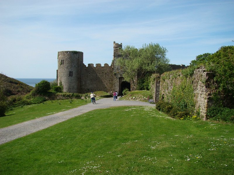 DSC02353.JPG - Manorbier Castle