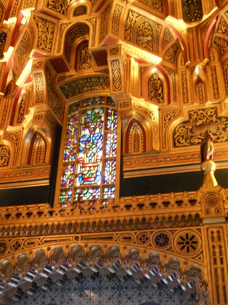 DSCN0681.JPG - Cardiff Castle Gothic deco on walls and ceilings