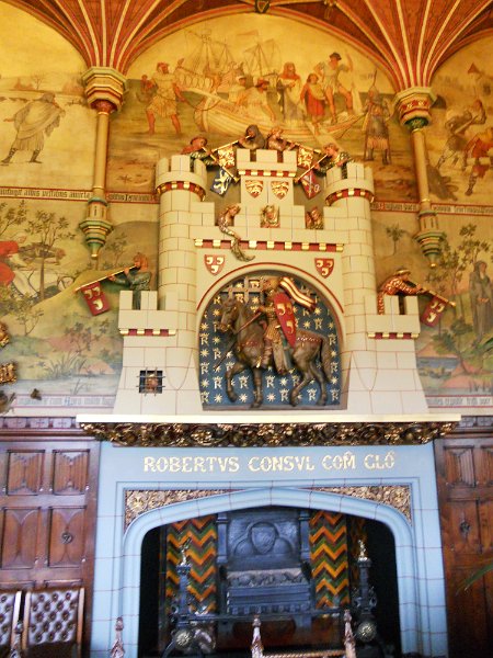 DSCN0687.JPG - Cardiff Castle Gothic deco on walls and ceilings
