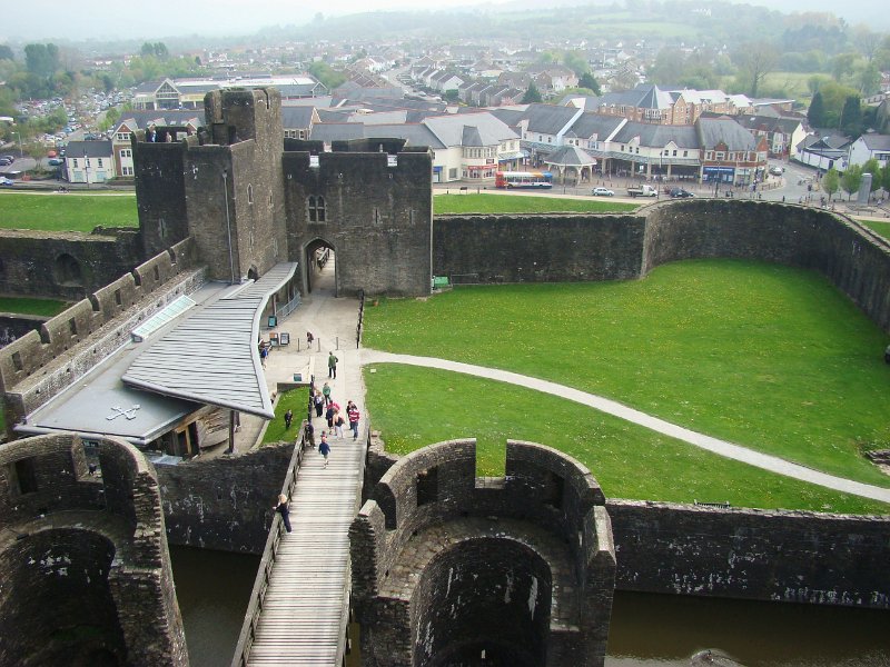 DSC02231.JPG - Caerphilly Castle